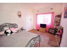  13 Cooper St Katoomba NSW 2780 $325,000 Opportunity to Work from Home ! Here is an original 1950’s fibro/weathertex and iron cottage located close to town, in the Industrial Area of North Katoomba. The residence consists of a large living area, neat kitchen/dining, bathroom, three to four bedrooms and plenty of additional storage rooms – perfect for living and working. Set on level cleared block of approx. 670m2, featuring a large workshop area, double tandem garage, shed and plenty of off street car parking at the rear of the block. Located less than 1 kilometre to the township of Katoomba. If you need work space – then this is it ! - See more at: http://www.theopoulos.com/listings/residential_sale-396945-katoomba/#sthash.JpLBflN4.dpuf 