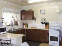  828 Warara St Tom Price WA 6751 $530,000  Invest or Nest: Family Home with Pool! THE ASKING PRICE HAS BEEN REDUCED, JUST FOR YOU! Here is your perfect opportunity to buy in the sought after location of Tom price. This 3 x 1 Home is a great size, with lots to offer. Sparkling below ground Pool Master Bedroom - Built- In Robes Open Plan Living / Dining Family sized Kitchen,  Practical Bathroom Laundry room + WC 2 Queen Size Bedrooms all have Bir's Undercover Alfresco Single Carport plus ample parking space for campers and extra cars. Restricted Side Access ( easily converted) Large Garden Shed To inspect please call Marg at LJ Hooker   Property Snapshot  Property Type: House Land Area: 709 m2 Features: Pool 