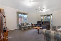  4/20 Brisbane St Berwick VIC 3806 $390,000  Price Guide: $390,000 plus buyers   |  Land: 236 sqm approx 	   |  Type: House  |  ID #317115 Ultra Convenient Villa in Olde Berwick Located in this incredibly popular and northside pocket of Berwick sits a low maintenance, single level unit ideal for those seeking to invest in a blue chip location, downsize from a larger property or for those starting out and seeking a foot hold into the market. Comprising of two good sized bedrooms, a large and spacious living area, smart kitchen and a low maintenance rear yard with outdoor entertaining under pergola. Creature comforts and conveniences include gas wall heating, split system cooling, ceiling fan and a single garage. Call today to arrange your inspection. Photo ID Required Features Split System Air Con Courtyard Outdoor Entertainment Area Gas Heating Air Conditioning 