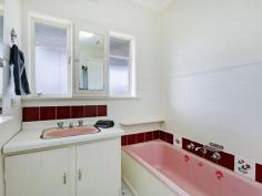  18 Edmondson St Lalor VIC 3075 It Starts Here! Located in a great pocket and on a great sized block of 596m2 (approx) is this three bedroom home that offers loads of options and is perfect for first home buyers, renovators and investors. With hardwood floorboards and spacious rooms throughout the home, you will enjoy a functional kitchen with gas stovetop, adjoining meals area, separate lounge, and great sized backyard. Added bonuses include air conditioning, heating and x 2 sheds. Perfect to make your mark in real estate in a great location, you can move right in or rent right out. 