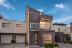  2/1 Dargi Green Caroline Springs VIC 3023 $369,000 - $389,000 The Great Investment! This jewel of a property features generous space in comfortable surrounds with vision to relax and make your own. Comprising three generous size bedrooms, two-way bathroom, light filled family living, open plan kitchen-meals area opening to the rear north facing courtyard. Features Split System Air Con Balcony Courtyard Dishwasher Fully Fenced Remote Garage Air Conditioning Secure Parking Price Guide: $369,000 - $389,000   |  Type: House  |  ID #320586 