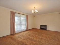  8 St Georges Ct Sebastopol VIC 3356 $279,000 Little Beauty! 3 1 1 The spacious living area and large front and back yards would make it ideal for a family. Set in a quiet Court only 5 minutes drive to supermarket, schools, parks and recreation reserves. All the bedrooms are carpeted with B.I.R.s. The property has a solid brick garage. Set on a approx. 750m2 block. Please call 5333 2833 to arrange an inspection. Additional information Property Type House  Property ID 11334110460  Street Address 8 St Georges Court  Suburb Sebastopol  Postcode 3356  Price $279,000 