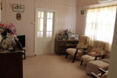  30 Pearen Street Murgon QLD 4605 $ 120 ,000 Property condition 	 Great 1st Home or Rental Investment Land space 	 1 ,012 m² Number of bedrooms 	 3 Number of bathrooms 	 1 Number of toilets 	 1 Heating type 	 R.C. Split Air/Con Lowset home, two bedrooms and study, kitchen and dining comb., lounge with split airconditioning, sunroom, green house, gardens, fully fenced 