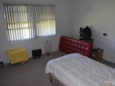  80 Peak Hill Rd Parkes NSW 2870 $375,000 HIGHWAY FRONTAGE 2 acres {8094sqm} of Newell Highway frontage. Zoning: B4 mixed use. Three [3] bedroom with sleepout, formal lounge room, open kitchen dining, large workshop / garage with 3 phase power connected. Town water and septic connected. Currently leased at $260 per week. ID: 349408 Land Area: 8094 m² 