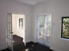  1/23 William Street Double Bay NSW 2028 $750 per week Well located 2 bedroom ground floor unit with courtyard in a boutique security building . The unit has has large built-ins in both bedrooms, separate study attached to the main bedroom, spacious modern eat-in-kitchen with dishwasher and internal laundry facilities and separate shower and bath & LUG. Situated in a small security block in the heart of stylish Double Bay and only minutes walk to Double Bay Ferry Wharf, restaurants, shops & park. No pets.  Available: 11/01/2016. (BK) TO VIEW THIS PROPERTY please register at www.livingheredoublebay.com.au. Please note if you do not register online we cannot notify you of any time changes or cancellations. Property Details Street Address 1/23 William Street Type Residential Lease Price $750 per week State NSW Town Village Eastern Suburbs Suburb Double Bay Postcode 2028 Property Type Unit Bedrooms 2 Bathrooms 1 Carspaces 1 