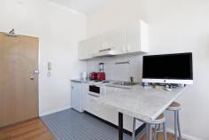  406/48 Sydney Road Manly NSW 2095 $400,000 RENT RETURN $530 PER WEEK!  Central Manly studio positioned just a street back from the beachfront and Corso.   The property boasts strong and consistent returns on the rental market, with flexibility of holiday or long term occupancy.  - On-title car space (1 & ½ size), west facing, air conditioning - Built-in wardrobes, loft space ideal for extra storage  - Large bathroom, kitchenette, share laundries   - Resort style facilities including pool, spa, gymnasium & lift access  - Total size 42 SQM including car space  Full security building with on-site management, and positioned in the newly improved Short Street Plaza. 