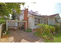  8 Hewlett Ave North Nowra NSW 2541 $310 pw 312Leafy North Nowra Now available for lease in popular North Nowra is a 3 bedroom house with single garage and carport. It is within walking distance to Illaroo Rd Public School. Also close to North Nowra Shops, Medical Centre and transport. Inspect now as this property won't last long. Pets on Applications.  HOW TO INSPECT THIS PROPERTY Arranging inspections is easy. Simply go to our website: www.justrental.com.au and click the BOOK INSPECTION button. Then enter your details and choose the appointment time that suits YOU. Alternatively, you can access the appointment page by clicking the VIRTUAL TOUR link. You will be INSTANTLY informed of any updates, changes or cancellations for your appointment. If no-one registers for an appointment time – then that appointment may not proceed. So DON’T MISS OUT, book for an appointment today. Property Details Price 	 $310 pw Property Type 	 House 
