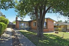  33 Leslie St Murray Bridge SA 5253 $215,000 Solid Brick Home House - Property ID: 846854 Conveniently located four bedroom home. Built-in robes to bedrooms 2 & 3, generous living area, country sized kitchen/dining area, upgraded vanity & shower plus bath, ducted heating & cooling, separate WC, and polished floors to living areas. The rear yard is fully enclosed with a single garage, garden shed, rainwater tank, and rear verandah. The allotment is a generous approx. 875m² in size.   Print Brochure Email Alerts Features  Land Size Approx. - 875 m2  4 bedrooms - robes to 2 & 3  Generous living area  Ducted heating & cooling  Polished floors to living areas  Single garage plus garden shed  Approx. 875mÂ² allotment 