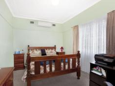  78 Oxford St Smithfield NSW 2164 $679,950 R3 ZONING - CORNER BLOCK Situated close to all amenities is this well looked after 3 bedroom fibro home. Suitable for the investor, first home owner or even the builder.  Featuring: - Good size rooms all with built ins  - Spacious lounge room with timber flooring  - Modern kitchen & High ceilings  - Air conditioning throughout - Approx 563 sqm block giving you plenty of onsite and street parking  Owner relocating and would like a sale. Call today to book an appointment   Property Snapshot  Property Type: House Land Area: 563 m2 