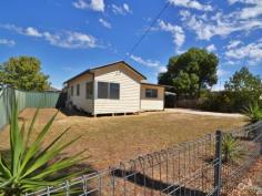  37 Eyre St Echuca VIC 3564 $209,000  Charming & Affordable Inspection Times: Sat 09/04/2016 09:30 AM to 09:50 AM Situated on approximately 820m2 and nestled securely behind the front fence, sits this affordable two bedroom cottage.  Featuring an updated kitchen, separate living room, large bathroom, gas ducted heating and ducted refrigerated cooling.  The outside of the property offers double carport and shed.  Located within walking distance to Echuca East primary school and within close proximity to public transport, this charming property has endless potential whether you are looking to renovate or develop. PROPERTY DETAILS $209,000  ID: 362740 Land Area: 820 m² 