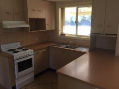 6 Echuca Pl Cowra NSW 2794 $259,000 Family home on 1,367m2 block Proudly presented single level 3 bedroom family home basks in north to rear sunlight to reveal a low maintenance design resting on a large 1,367sqm parcel.  Parklands nextdoor and near to schools, this will be perfect for families.  Features Include: Set in a quiet family friendly cul de sac Open plan living/lounge and casual dining area  Sunlit backyard and gardens surrounded by vast level lawns Comfortably scaled bedrooms all with built in robes Large bathroom showcases separate bath and shower Covered Barbeque area, great for entertaining Single lock-up garage & vehicular access to backyard Conveniently set moments to local bus services and schools The large block has an abundance of usable space ideal for kids or pets. This home won't stay on the market for long so an inspection is an absolute must.   Property Snapshot  Property Type: House Aspect Views: north Construction: Brick Veneer Zoning: Residential 2(a) House Size: 105.00 m2 Land Area: 1,385 m2 Features: Balcony Built-In-Robes Close to schools Close to Transport Established Gardens Fenced Yard Formal Lounge Open Living Town Sewer System Town Water 