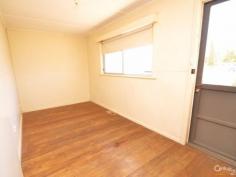  37 Eyre St Echuca VIC 3564 $209,000  Charming & Affordable Inspection Times: Sat 09/04/2016 09:30 AM to 09:50 AM Situated on approximately 820m2 and nestled securely behind the front fence, sits this affordable two bedroom cottage.  Featuring an updated kitchen, separate living room, large bathroom, gas ducted heating and ducted refrigerated cooling.  The outside of the property offers double carport and shed.  Located within walking distance to Echuca East primary school and within close proximity to public transport, this charming property has endless potential whether you are looking to renovate or develop. PROPERTY DETAILS $209,000  ID: 362740 Land Area: 820 m² 