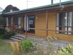  35 Swanwick Drive Coles Bay TAS 7215 $260,000 CHEAP HOLIDAY HOME Conveniently located only metres from the boat ramp is this low maintenance renovated home, With modern kitchen, 2 bedrooms, and a double garage on a large 980m ² block and a fully fenced back yard, kennel and veggie patch.   Property Snapshot  Property Type: House Construction: Hardiplank Land Area: 980 m2 Features: Established Gardens Fenced Back Yard Garden Shed Verandah 