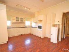  37 Eyre St Echuca VIC 3564 $209,000  Charming & Affordable Inspection Times: Sat 09/04/2016 09:30 AM to 09:50 AM Situated on approximately 820m2 and nestled securely behind the front fence, sits this affordable two bedroom cottage.  Featuring an updated kitchen, separate living room, large bathroom, gas ducted heating and ducted refrigerated cooling.  The outside of the property offers double carport and shed.  Located within walking distance to Echuca East primary school and within close proximity to public transport, this charming property has endless potential whether you are looking to renovate or develop. PROPERTY DETAILS $209,000  ID: 362740 Land Area: 820 m² 