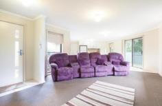  3 Kensen Court Mount Gambier SA 5290 $260,000 NEAR NEW HOME IN QUIET CUL-DE-SAC • 	 3 bedrooms. Main with walk-in robe and access to the 3-way bathroom • 	 Large open plan/living/dining • 	 Central gas heating throughout • 	 Low maintenance yard with drive-through access • 	 Single garage under main roof • 	 Great value buying • 	 Please call to arrange private inspection Other features: Built-In Wardrobes,Close to Schools,Close to Shops,Close to Transport,Garden Property Details 3 bedrooms 1 bathrooms 1 car parks Single garage Air Conditioning 