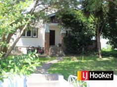  34 Parker St Bega NSW 2550 $350,000 CHARACTER HOME/BUSINESS ZONING L5705. Located in the centre of Bega within Council's business zoning is this lovely character home situated on a 798m2 block. Continue to use as a residence or set up a business. 3 bedrooms, sunroom, wide hallways and very private from the street.  Position and potential.   Property Snapshot  Property Type: House Construction: Concrete Block Land Area: 798 m2 