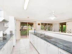  7 Periwinkle Pl Ballina NSW 2478 $480,000 Immaculately Presented Family Home This beautifully presented family home will surprise and impress you with its size and functionality. The property boasts separate living areas, four bedrooms with ensuite to main, a large central kitchen and manicured gardens with a fully fenced yard and large shed with power. The home needs nothing doing to it and is ready for you to move straight in.   Property Snapshot  Property Type: House Construction: Brick Features: Dining Room Ensuite Lounge 