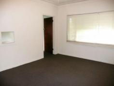  156 Fortescue Ave Seaford VIC 3198 $250 wk Older Style 2 Bedroom Home Set on a corner block this older style 2 bedroom weatherboard home has new floor coverings, kitchen with electric stove, separate meals, separate bathroom, toilet and laundry.  This property is only a short walk to beach, Safeway, Kananook railway station and the bus passes the front door.  Please note that advertised inspections are subject to change or cancellation without prior notice.  All inspections are strictly for 10 minutes only unless otherwise specified. Inspection of property is required prior to application being processed.    Property Snapshot  Property Type: House Lease Type: Lease Date Available: 06/08/2016 Pets: No Features: Gas Heating 