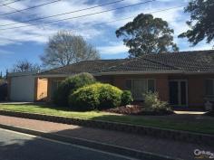  69 Elizabeth St Banksia Park SA 5091 $380  EXCELLENT LOCATION - EVERYTHING JUST AROUND THE CORNER! Inspection Times: Sat 17/09/2016 12:00 PM to 12:15 PM SAVE $$$$$$$$$$$$$ ON ENERGY BILL WITH 5KW SOLAR PANELS  .Large 3 Bedroom - Plus Study Family Home 5 Kw Solar Panels!  .Updated Kitchen with Dining,  .Separate Formal Dining Room overlooking Outdoor Entertaining Area  .Large Lounge  .Large Master Bedroom with Builtin Robe and Ceiling Fan  .Bedroom 2 with Builtin Robes and Ceiling Fan  .Bedroom 3 with Builtin Robes, Ceiling Fan and with an adjoining Study  .Large LU Shed with a builtin Car Hoist  .Enclosed Yard  .Delightful landscaped Gardens  .Reverse Cycle Split System Air Conditioners for year round comfort  .Separate Sun Room adjacent Laundry  PROPERTY DETAILS $380  ID: 379668 Available: Now  Pets Allowed: Yes 