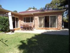  27A Goondari Rd Allambie Heights NSW 2100 $1025 Family Home in Bushland Setting This immaculate family home is located in a quiet street set away from the road and backs onto the bush. The property is a modern single level brick and tile home featuring large open plan living and dining a modern kitchen with gas cooking and dishwasher and three large bedrooms all with built ins an oversized master with ensuite. The open plan L shaped living features sliding doors and wraps around the enclosed level yard with direct access to the bush. Plus shared garage, Air-conditioning and pets are considered 