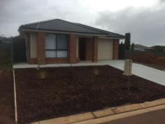  14 Evans Crescent Evanston Gardens SA 5116 $340 / Wk OPEN BY APPOINTMENT This beautifully presented brand new 4 bedroom Simonds built home is now available to rent. The master bedroom has an ensuite and built in robe, carpeted flooring and white timber venetian blinds. Bedrooms 2 and 3 have built in robes, carpeted flooring and white timber venetian blinds also. Open plan kitchen family meals area. Split system air conditioning for year round comfort. Alarm system for the security conscious. Single car garage. Secure, easy to maintain rear yard. Within walking distance to local train station and Trinity College. A must to see. Call now to arrange a viewing. To apply for this property please fill out an application form online http://gawler.ljhooker.com.au/renting/application-form (click & paste into browser) or come into our office at 26 Adelaide Road, Gawler.    Property Snapshot  Property Type: House Lease Type: Lease Date Available: Now Pets: No Features: Ensuite Toilets (2) 