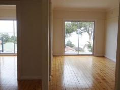  66 Grand View Parade Lake Heights NSW 2502 $450 66 Grandview Parade - Available *3 Bedrooms, 2 with BIW's *Modern / Renovated *Open plan lounge and dining area *Beautiful extensive views *Fully Fenced *Garage and Carport *Polished floorboards 