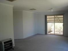  32/30 Burgoyne Street Roxby Downs SA 5725 $150 per week Neat 3 bedroom home - 2 Weeks Free Rent! Property ID: 7168352 This 3 bedroom home in the DUNES ESTATE is available soon. Featuring lounge, kitchen, spacious bedrooms, bathroom with bath. Enclosed backyard and tool shed. 