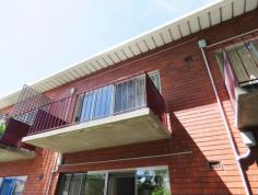  10/60 Regent Street Sandy Bay TAS 7005 $250 pw Location and opportunity - unfurnished Are you a tenant who appreciates the opportunity to live in a secure and clean environment? If so, we are looking for you! Recently renovated to ensure maximum use of space provided, this apartment provides you with an opportunity to secure comfortable accommodation in a superb location. Walking distance to Sandy Bay retail and restaurants, bus at the door and off street parking for one car. Top load washing machine is provided and electric wall heater for your winter comfort in this north facing property. NBN connected. Contact the Agent to arrange an inspection. General Features Property Type: Apartment Bedrooms: 1 Bathrooms: 1 