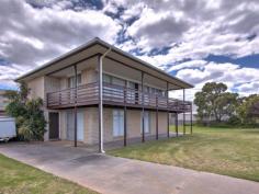  50 Wellington St Swansea TAS 7190 $695,000 Regretful Sale - Investment Opportunity - Water views - Close to all amenities - 1368sqm allotment - Possible subdivide (STCA) General Features Property Type: House Bedrooms: 4 Bathrooms: 1 Land Size: 1368 m2 