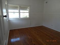  9 Alfred St Umina Beach NSW 2257 $335 per week Handy Location Property ID: 4380958 This older-style home offers 2 bedrooms,polished timber floors,combined living area’s, new kitchen, external laundry,walk to shops,beach & transport nearby.Fully fenced yard,off street parking. 