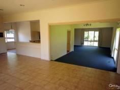  25 Stone St Caulfield South VIC 3162 $720 - $740 NORTH FACING FAMILY HOME Inspection Times: Sat 28/01/2017 11:35 AM to 11:55 AM If you are a large family and need space to move, then this is the place for you. This home set on 576 square metres of land, has four bedrooms, two bathrooms, very large open plan lounge and dining area. Brand new carpets in the lounge and bedrooms along with tiles in dining, kitchen and wet areas. Two of the bedrooms and a semi-ensuite bathroom are zoned at the rear and another two bedrooms and second bathroom zoned at the front. Further features include a patio overlooking the deep back garden, laundry, ducted heating, reverse-cycle air conditioner and carport. It is close to Princes Park, city trams, the Chadstone/Elsternwick bus route and the shops and cafés along Glen Huntly Road. PROPERTY DETAILS $720 - $740 PW NEG ID: 390557 Pets Allowed: No 