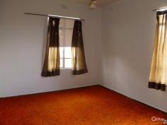  43 Ashton St Reservoir VIC 3073 $330  Great Spacious Living This fantastic family home will impress from the moment you walk in with its space and comfort!  Located close to route 86 Tram, Northland Shopping Centre, La Trobe University, and easy access to Melbourne CBD only 8KM away.  Comprising 3 large bedrooms, formal lounge room, central bathroom, kitchen meals area leading out to the huge back yard with lockup garage via side entry.  Features polished timber floors, ducted heating, ample off street parking and much more.  FREE LAWN MAINTENANCE INCLUDED.  Private inspections welcome! PROPERTY DETAILS $330  ID: 387804 Pets Allowed: No 