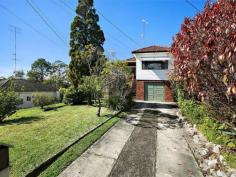  229 Alfred St Cromer NSW 2099 $850 Weekly Well Positioned with Ocean Views This lovely property is proudly presented by Ray White Narraweena and comprises of: * 3 Bedroom with new built-in wardrobes * Spacious Lounge / Dining room * Kitchen with breakfast bar and stools * Renovated Bathroom with full size bath and shower * Lockup garage * Sunny north facing balcony * Ocean views * Fully renovated with new flooring and painted throughtout This property is well located being close to schools, shops and transport. 