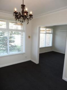 11 Urana Dr Keilor East VIC 3033 $360.00 Per Week COSY AND COMFORTABLE This superb home is laid out to offer the ultimate lifestyle. Offering three very good sized bedrooms with robes, lounge with gas heating adjacent to a kitchen meals area where you will find a Split system air conditioning unit. Features include updated kitchen, bathroom, single carport and so much more. Close to Centreway shops, schools, parkland, public transport and easy access to freeways. Inspection highly recommended. Please note; Barry Plant does not accept applications via One Form. All inspections are by appointment only. For all enquiries please call our Leasing Department on 9375 9111. DUE TO CONSTANT CHANGES WE RECOMMEND THAT YOU CONFIRM ALL OPENS AT LEAST 24 HOURS PRIOR FOR ANY UPDATES. PLEASE NOTE: PHOTO I.D. REQUIRED FOR ENTRY. THANK YOU Features Split System Air Con Fully Fenced Built-In Robes Gas Heating Price Guide: $360.00 Per Week   |  Type: House  |  ID #550821 