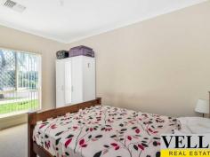  33B Orlando Avenue, Hampstead Gardens, SA 5086 *** Open Inspection Saturday 28th October 2:30pm - 3:00pm *** A beautiful exterior and low maintenance garden set the tone for this attractive home. As you enter you're pleasantly greeted by a large entrance and a spacious floor plan, featuring three bedrooms and open plan living and dining. The home is incredibly light-filled, with a stylish kitchen containing stainless steel appliances and gas cook top. The garden is tidy and is low maintenance in nature. The home boasts additional features, including:  - 	 Two bedrooms with built in wardrobes  - 	 Ducted air conditioning  - 	 Neutral décor throughout  - 	 Lock up garage with remote control garage door  - Circa 2006  - Land size is 321 SQM Located in a great location within close proximity to Greenacres Shopping Centre, Hampstead Primary School, restaurants and bus routes. This neat and tidy modern courtyard home presents fantastic value for young families, professional couples or the astute investor. A great opportunity to buy in a desirable location! Currently leased at $335 per week until 21st June 2018. 