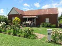  140 Lang St, Glen Innes NSW 2370 $80,000 * Old timber cottage with brick cladding * 3 double bedrooms * Wood heating in lounge room * Electric stove in kitchen * Dining room off kitchen * Shower over bath, vanity & toilet & instant gas hot water * North facing sunroom 