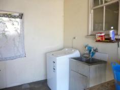 33 MacMillan St, Ayr QLD 4807 $149,000 This cottage is conveniently located close to CBD - walk to supermarket etc... Two(2) bedrooms plus sleep-out, air-conditioning, separate lounge, near new laminated kitchen/dining room, shower/toilet combination downstairs laundry and parking for one vehicle on a 1012m2 allotment. Currently rented @ $220/week. Perfect first home or investment. 