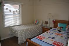  5 DAVID STREET Moree NSW 2400 $350,000 PRETTY AS A PICTURE! * 3 Bedrooms - built-ins + c/fans * Renovated bathroom * Open plan lounge, meals & kitchen * Compact laundry * Linen cupboard in hallway * Log tile fire, s/system & ducted evaporative cooling * Single carport * Lock-up shed with power (8m x 7m approx) * External office, guest room or playroom * Fully fenced rear yard * Double concrete parking bay off lane way - sliding gate * Easy maintenance immaculate lawns & gardens 