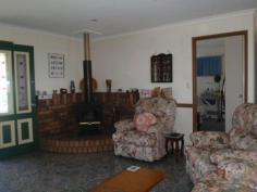  133 GREENHILLS DR BLACKBUTT QLD 4306 $395,000 VIEWS TO THE WEST- 3 B/ROOM - LARGE DECK- GARAGE ,CARPORT This 3 bedroom home with built-ins, is set on 4.97 acres with the greatest views to the west. This property has a wood heater, air con in the main bedroom, very fresh kitchen & bathroom. It has a large deck for a b-b-q or entertainment area. Plus a double lock up garage, double carport, security screen on doors & windows, well established gardens, fully fenced, approx. 32,000 lit of tank water for the house, & 3 tanks for the garden & vege patch. This property is approx. 2klm to Blackbutt. Come & have a look. ADDITIONAL FEATURES Air Conditioning Open Fireplace Balcony Deck Shed Fully Fenced Built-in Wardrobes Workshop. 