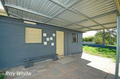  17 Granville Street Biloela QLD 4715 $124,000 • Combined living and dining with wood heater • 	 Timber floorboards throughout • 	 Functional kitchen • 	 3 bedrooms • 	 Solar panels • 	 Separate shed/rumpus room • 	 Single vehicle carport • 	 Parkland adjoining the property as well as opposite • 	 Fully fenced 708sqm* allotment *Approx FEATURES: Polished Timber Floor. 
