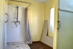  2 Forbes Street Abermain NSW 2326 $170,000 - $180,000 THE CHEAPEST HOUSE ON THE MARKET! – Take your pick, renovate, detonate or even develop (STCA) – Level 735.2m2 block with a rare 31m frontage! – The existing two bedroom miners cottage is in desperate need of love, care and attention… – Remove the dwelling and make way for your new family home, sites of this size could also hold your dream garage – Investors and Developers, this property is Zoned RU2 Rural Landscape which allows for dual occupancies to take advantage of the returns (STCA) – Located walking distance to all Abermain amenities including Abermain Public School 