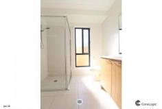  42 flametree Circuit Arundel Qld 4214 -  Bloor Homes Property Management New Property Built 2018! House   - Arundel  QLD Available on July 24, 2019! New Property Built 2018! Modern Home Design 4 Bed 2 Bath 2 Garage Air-conditioned master bedroom New kitchen 