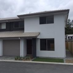 18/2 Pandanus Upper Coomera Qld 4209 -  Bloor Homes Property Management NEAR NEW TOWNHOUSE in the the heart of Upper Coomera Townhouse   - Upper Coomera  QLD Available Now! NEAR NEW TOWNHOUSE in the the heart of Upper Coomera RESERVE COURT near new 2 story townhouse Upstairs three bedrooms with built in robes and ceiling fans Master with ensuite and airconditioner Downstairs spacious open plan living room with airconditioning Kitchen with quality appliances including dishwasher and loads of cupboard space Powder room Double lock up automatic garage Ample storage Walking distance to Upper Coomera State College, Wattle Tavern and shops. Call us today to arrange an inspection 55199220 or 0432832355 