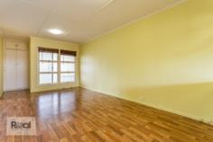  1/1 Cressey Street Wavell Heights, QLD 4012 -  Real Property Management Australia Two bedroom + a sleep out unit with large private courtyard Unit   - Wavell Heights  QLD Be quick to inspection this neat and tidy two bedroom unit in Wavell Heights. It is a rare unit that also offers a fully fenced courtyard and plenty of extra storage. Features include: – Two carpeted bedrooms – Ceiling fan and sleepout to the main – Open lounge / kitchen area with wood flooring and large AC unit – Bathroom with shower / tub combo – Large storage / low garage area (shared with only 1 other unit) – Large fully fenced courtyard – Pets can be considered on application For more information on this unit or to arrange an inspection please call 0404 464 454 or use the book inspection button to arrange a viewing. 