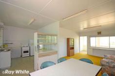  40 Warren Street  Goovigen QLD 4702 $79,000 If you're looking to get away from it all, this is an opportunity worth investigating. A little work is needed, but it would be the perfect next project for the right buyer. High-set home with enclosed under-house area. Large living and dining. Functional kitchen. 2 bedrooms, master has built in robes. Front sleep out, sun-room or office area. Large capacity, poly rainwater tank. Huge 1214* sqm allotment. Walking distance from the local Hotel and the "Golden Park Retreat". This property would serve as the perfect base for "Grey Nomad" tourists. What more could you ask for? Inspection by appointment with the Agent.... 