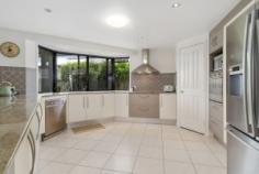 10 Seaeagle Place, BANKSIA BEACH QLD 4507 | Madeleine Hicks Real Estate Brisbane
