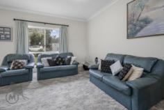 93 Paramount Circuit, MCDOWALL QLD 4053 | Madeleine Hicks Real Estate Brisbane
