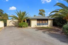  21 Dominic Crescent Morphett Vale SA 5162 $285,000 An ideal opportunity to update/renovate to your own requirements, plus a large block. * 3 bedrooms + study * Large gas kitchen * Formal lounge * Heating/cooling * Outside entertaining * Sparkling inground pool and spa * Solar panels… 