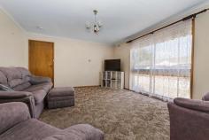  5/53 Eyre Street Echuca VIC 3564 $190,000 This two bedroom unit is currently tenanted until 12/06/2020 and returns $245pw. There is an enclosed courtyard and single carport. Well maintained this would make an ideal addition to your investment portfolio. FEATURES: • 	 Built-In Wardrobes • 	 Close To Schools • 	 Close To Shops • 	 Close To Transport;Air Conditioning.. 
