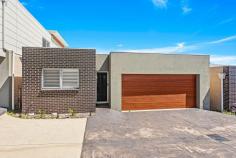  2/32 Coolum Parkway Shell Cove NSW 2529 $585,000 - $635,000 This beautifully presented single level free-standing villa offers the very best in low-maintenance living combined with architectural design. Perfect for an investor, downsizer or owner-occupier with sleek design combined with comfort and convenience in mind. • 	 Open plan dining and living zones that flows seamlessly onto alfresco area • 	 Modern kitchen with stainless steel appliances accompany the open plan design • 	 Built-in robes to all three bedrooms plus a master ensuite adjacent • 	 Main bathroom, separate laundry room and built-in linen storage • 	 Lush easy-care gardens plus residents enjoy access to adjacent parklands • 	 A stones throw away from Killalea State Park and the Links Golf Course • 	 5 minute walk to picturesque beaches, the Farm markets and surfing hot spots • 	 Just a short drive to trendy cafes, shopping malls, schools and public transport.. 
